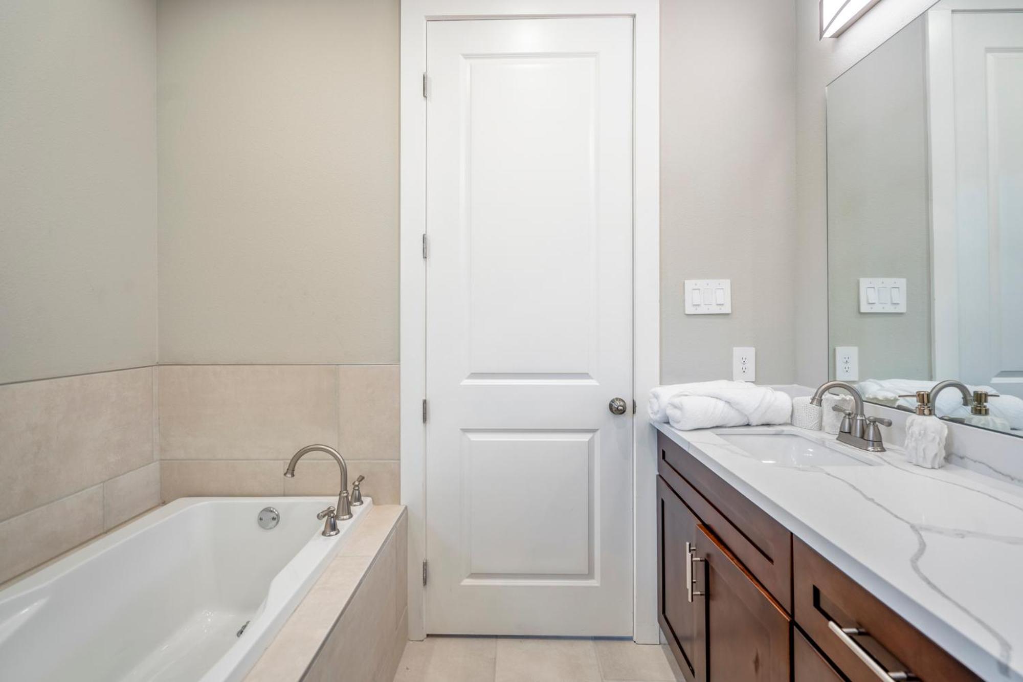 Spacious 3 Bed House Near Md Anderson With Free Parking & Wi-Fi 휴스턴 외부 사진